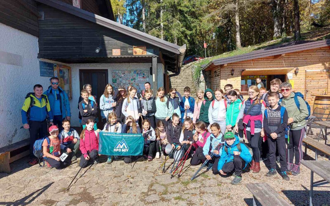 Mladi planinari posjetili Samoborsko gorje i vrh Japetić